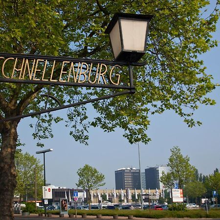 Schnellenburg Hotel Дюселдорф Екстериор снимка
